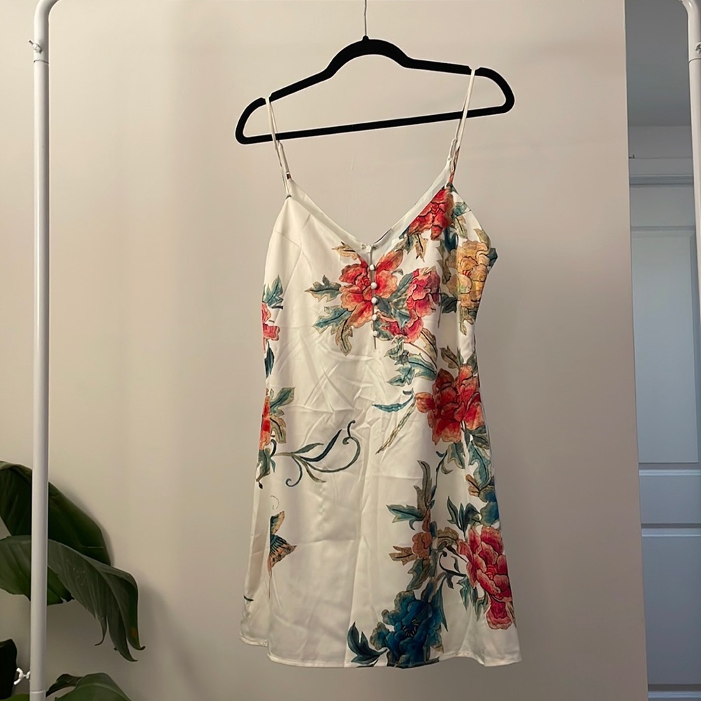 by the way. White and floral printed slip dress. Size M